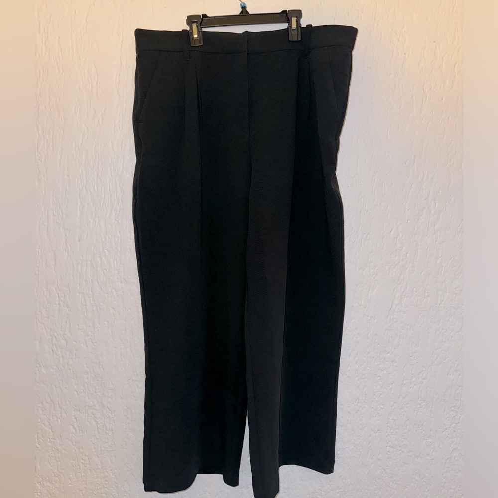 NEW wide leg Trousers Abercrombie 18 Short